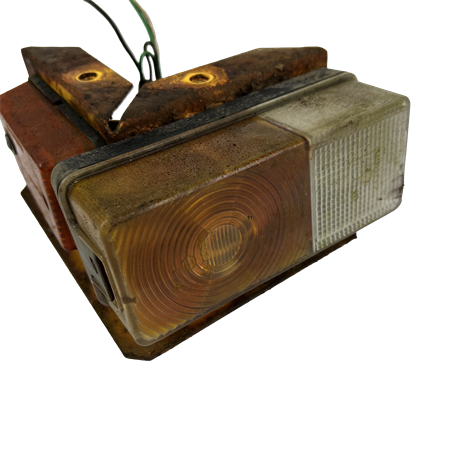 Positionsljus fram vänster